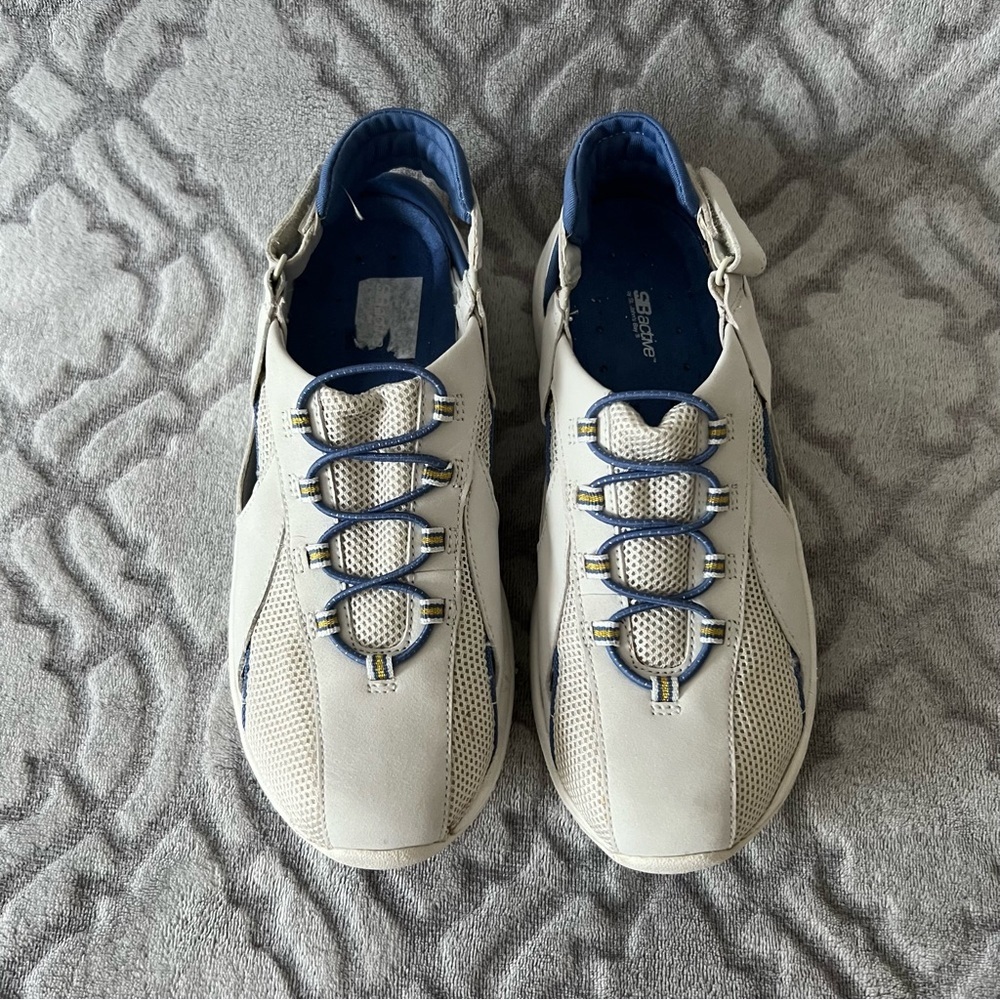 SJB Active by St. John’s Bay White Sneakers 7.5M